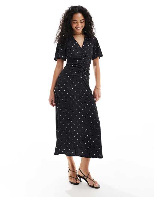ASOS DESIGN – Czarno-biała marszczona z przodu sukienka midi w groszki