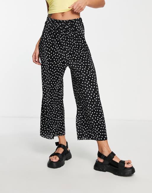 ASOS DESIGN – Czarno-białe plisowane kuloty z szerokimi nogawkami w groszki