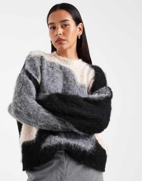 ASOS DESIGN – Czarno-biały szczotkowany sweter oversize w abstrakcyjny wzór - view 1