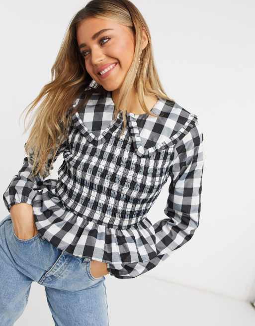 ASOS DESIGN – Czarno-biały top w kratę z marszczeniem i ozdobną falbanką przy kołnierzu