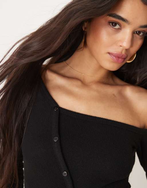 ASOS DESIGN – Czarny asymetryczny top z odkrytymi ramionami i guzikami, 4 z 4