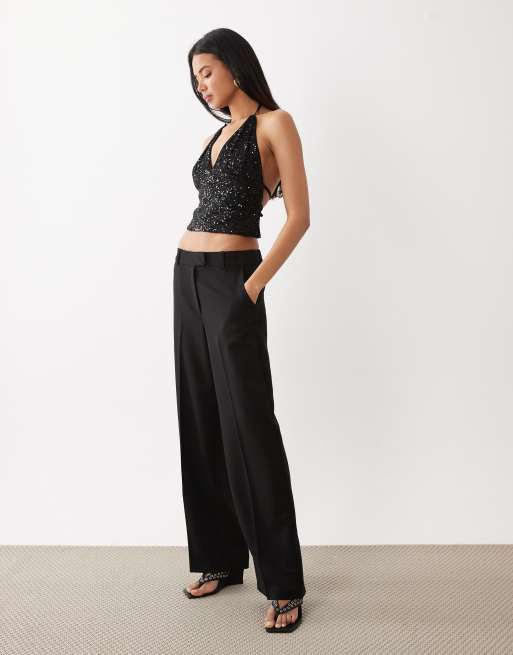 ASOS DESIGN – Czarny cekinowy top z dekoltem halter i odkrytymi plecami, 4 z 4