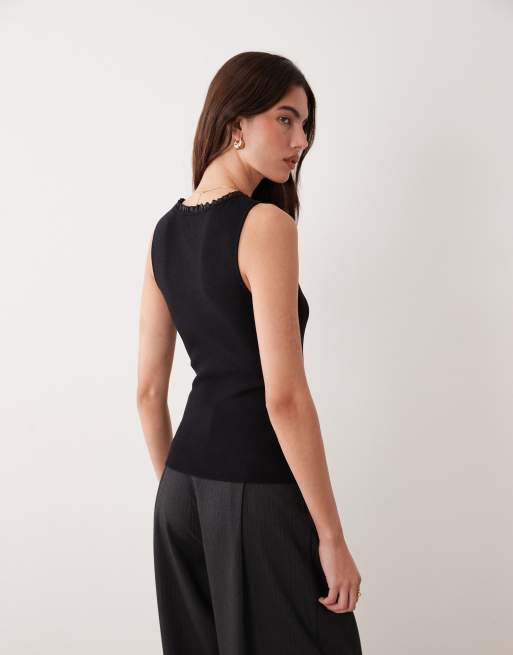 ASOS DESIGN – Czarny dzianinowy top na ramiączkach z falbanką, 4 z 4