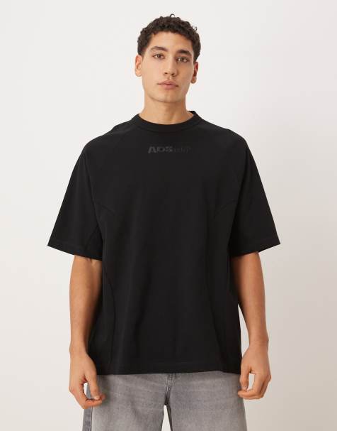 ASOS DESIGN – Czarny gruby T-shirt oversize ze wstawkami i haftem na piersi - view 1