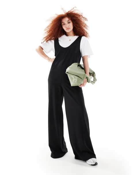 ASOS DESIGN – Czarny kombinezon 2 w 1 na szelkach z szerokimi nogawkami - view 1