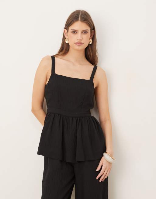 ASOS DESIGN – Czarny kombinezon z baskinką w talii, 4 z 4
