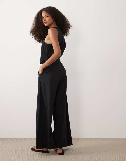 ASOS DESIGN – Czarny kombinezon z górą o kroju kamizelki, 4 z 4