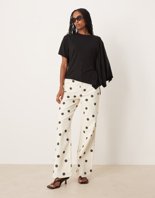 ASOS DESIGN – Czarny lejący T-shirt o asymetrycznym kroju, 3 z 4