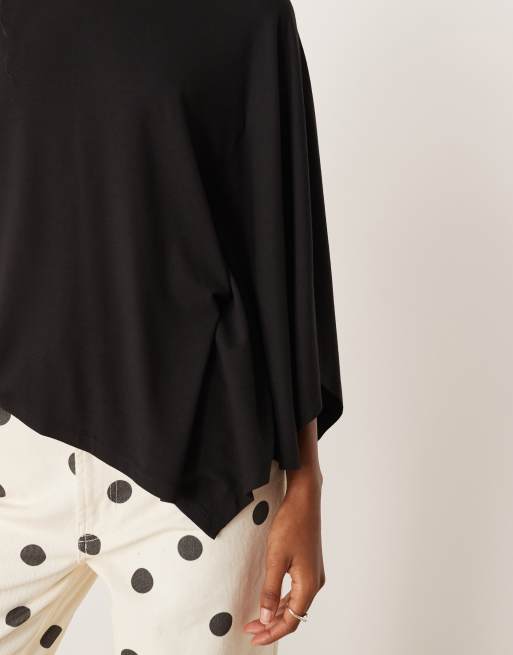 ASOS DESIGN – Czarny lejący T-shirt o asymetrycznym kroju, 4 z 4