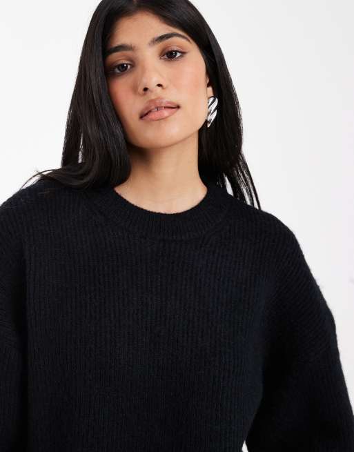 ASOS DESIGN – Czarny prążkowany sweter oversize z okrągłym dekoltem o kroju typu kokon, 3 z 4