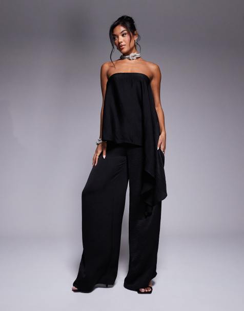 ASOS DESIGN – Czarny satynowy kombinezon z dekoltem bandeau z narzutką - view 1