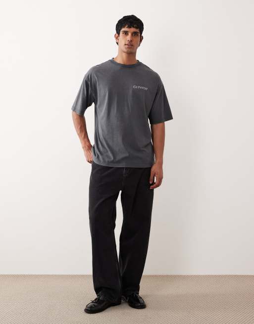 ASOS DESIGN – Czarny sprany T-shirt unisex oversize z nadrukiem Guinness, 2 z 5