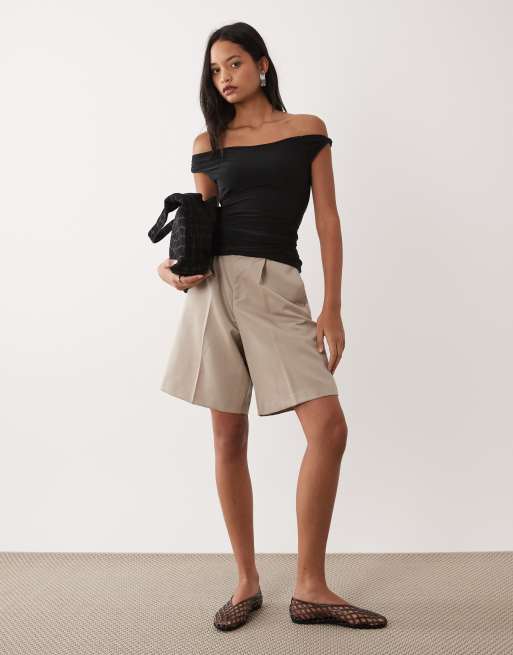 ASOS DESIGN – Czarny sznurowany na plecach top ze skręconym ramiączkiem, 2 z 4
