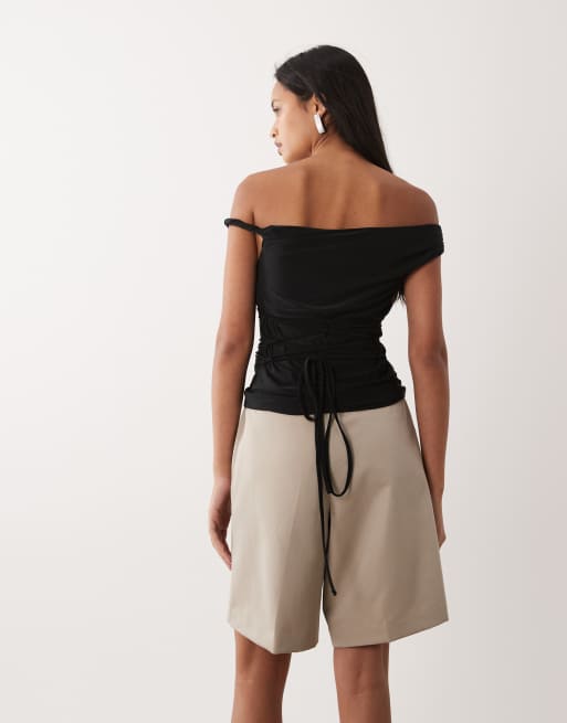 ASOS DESIGN – Czarny sznurowany na plecach top ze skręconym ramiączkiem, 3 z 4
