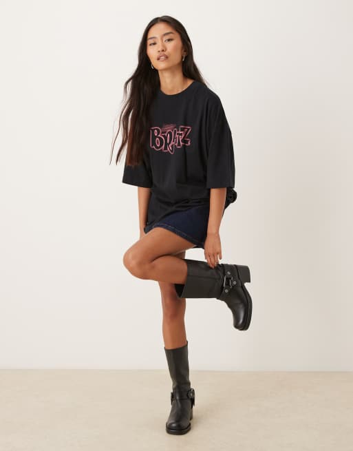 ASOS DESIGN – Czarny T-shirt oversize z nadrukiem z napisem Bratz, 3 z 4