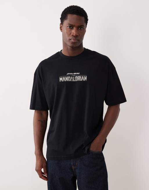 ASOS DESIGN – Czarny T-shirt oversize z nadrukiem z napisem „Mandalorian”, 3 z 5
