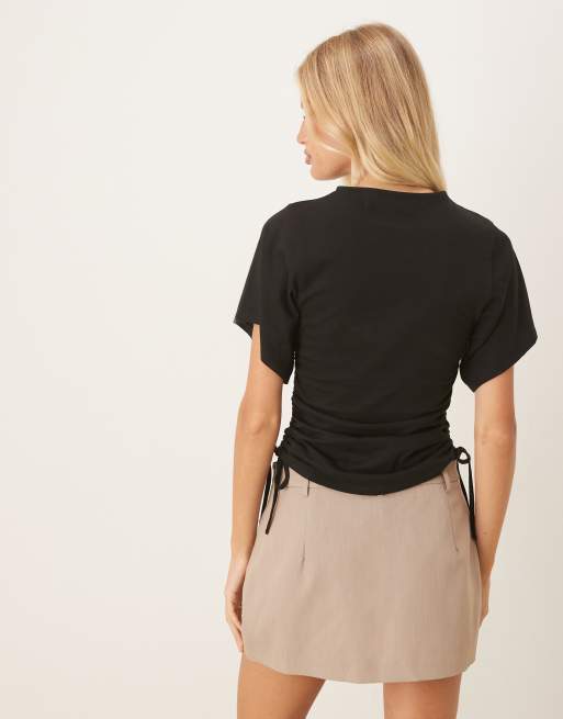 ASOS DESIGN – Czarny T-shirt z wiązaniem po bokach, 4 z 4