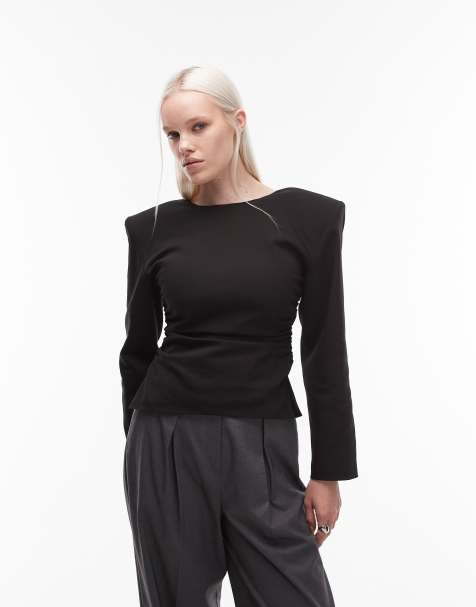 ASOS DESIGN – Czarny taliowany dopasowany top z poduszkami na ramionach - view 1