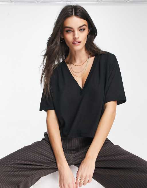 ASOS DESIGN – Czarny teksturowany T-shirt z dekoltem w szpic