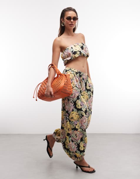 ASOS DESIGN – Czarny top o fasonie bombki w kwiatowy wzór, część zestawu - view 1