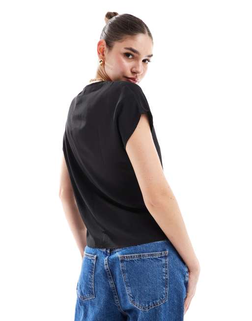 ASOS DESIGN – Czarny top z tkaniny z dekoltem w szpic, 3 z 4