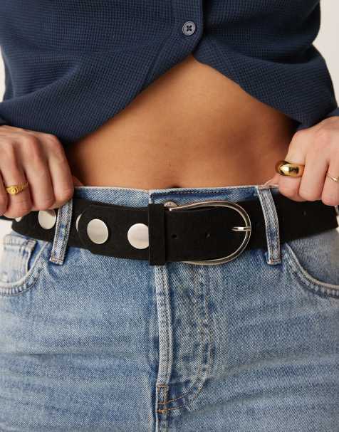 ASOS DESIGN – Czarny zamszowy pasek do jeansów z ćwiekami na biodra i talię - view 1