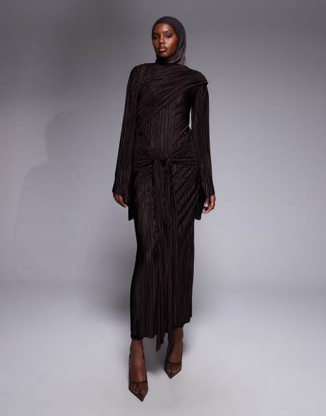 ASOS DESIGN – Czekoladowa plisowana sukienka maxi z drapowaniem - view 1