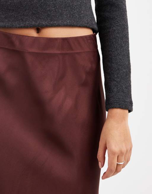 ASOS DESIGN – Czekoladowa satynowa spódnica maxi ze skosu, 4 z 5