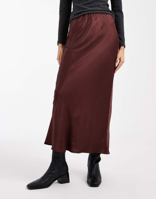ASOS DESIGN – Czekoladowa satynowa spódnica maxi ze skosu, 5 z 5