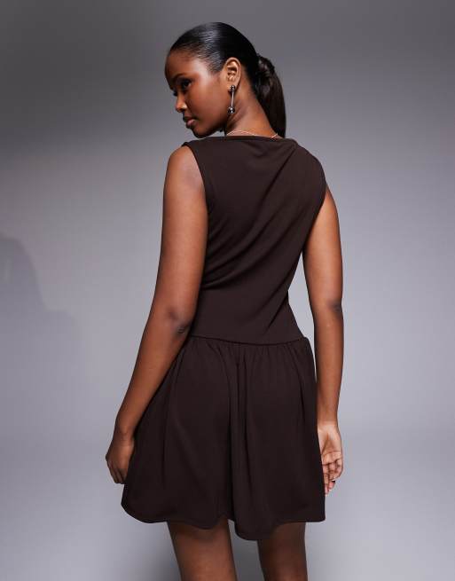 ASOS DESIGN – Czekoladowa sukienka mini bez rękawów z obniżonym stanem, 3 z 4