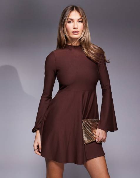 ASOS DESIGN – Czekoladowa sukienka mini w stylu skater z rozkloszowanymi rękawami - view 1
