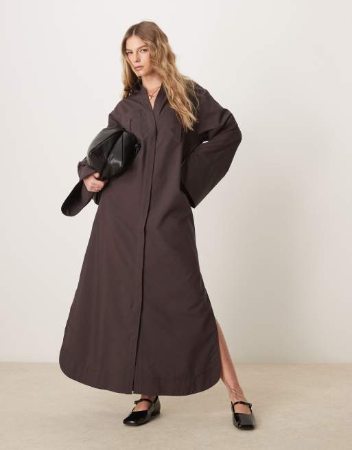 ASOS DESIGN – Czekoladowa trapezowa sukienka koszulowa maxi z szerokimi mankietami i dużymi kieszeniami