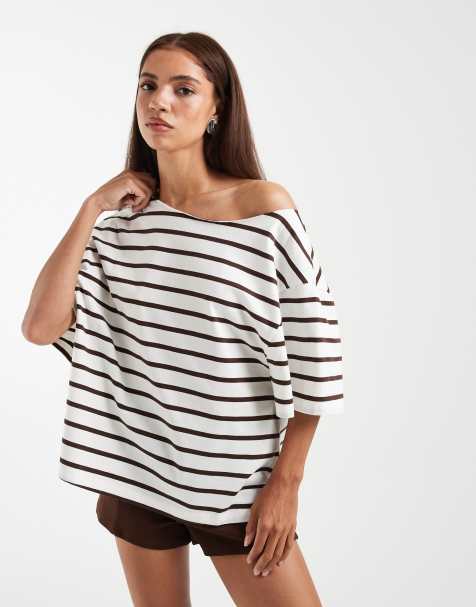 ASOS DESIGN – Czekoladowo-kremowy, luźny T-shirt oversize w paski, z odsłoniętym ramieniem - view 1