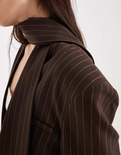 ASOS DESIGN – Czekoladowobrązowa marynarka oversize z szalem w prążki, 4 z 4