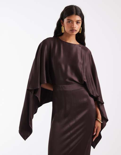 ASOS DESIGN – Czekoladowobrązowa satynowa sukienka maxi z narzutką, 2 z 4