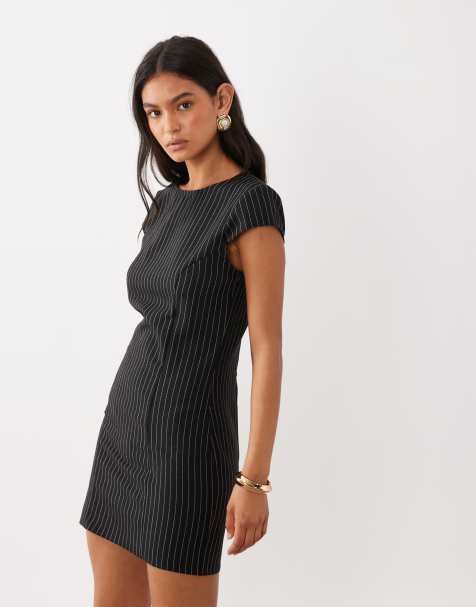 ASOS DESIGN – Czekoladowobrązowa sukienka mini z krótkimi rękawkami w prążki - view 1