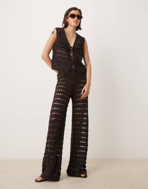 ASOS DESIGN – Czekoladowobrązowe dzianinowe spodnie z szerokimi nogawkami o ażurowym splocie, część zestawu