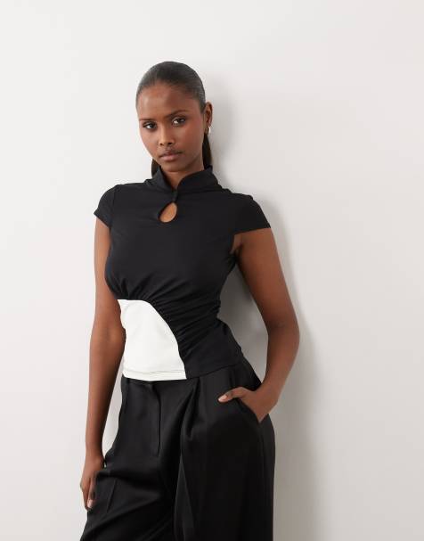 ASOS DESIGN – Czekoladowobrązowy marszczony top ze skośnymi rękawkami i mandaryńskim kołnierzem z poliamidu - view 1