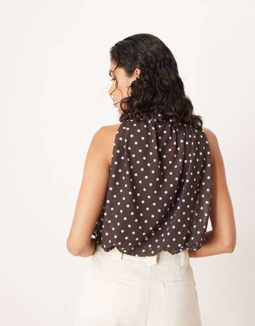ASOS DESIGN – Czekoladowobrązowy top w groszki z dekoltem halter i bufiastym dołem, 4 z 4
