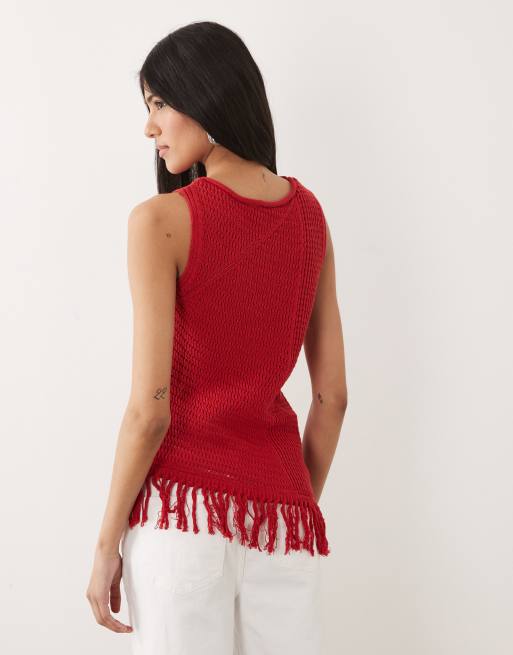 ASOS DESIGN – Czerwony asymetryczny top bez rękawów z szydełkowanej dzianiny, 4 z 4