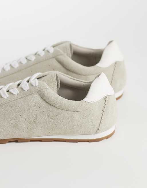 ASOS DESIGN – Dabble – Schmale Sneaker zum Schnüren aus Wildlederimitat in Grau, 3 von 5