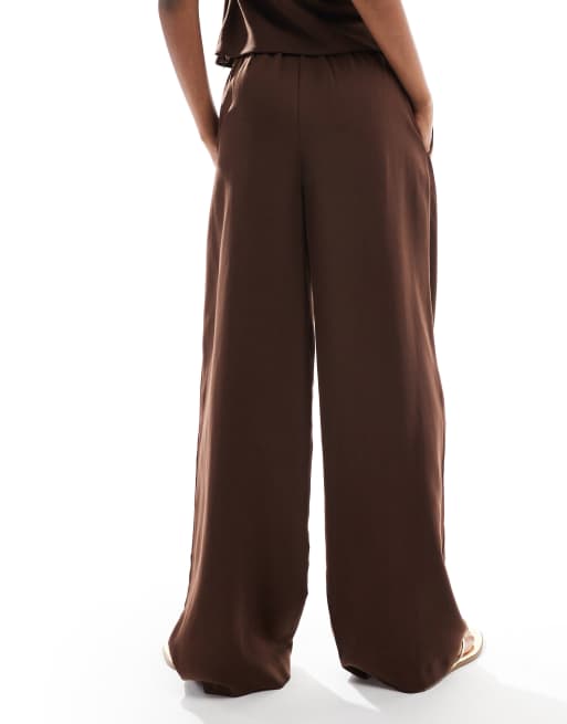 ASOS DESIGN - Dad broek met wijde pijpen van lyocell in chocoladebruin, deel van co-ord set, 3 van 5