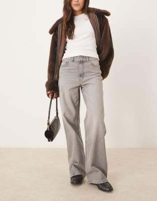 ASOS DESIGN - Dad-Jeans in Grau mit weitem Schnitt