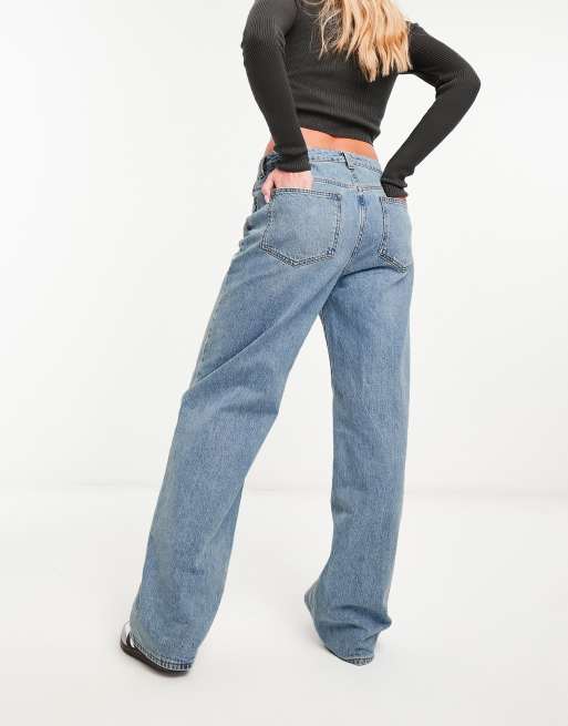 ASOS DESIGN - Dad jeans met wijde pijpen in middenblauw, 2 van 5