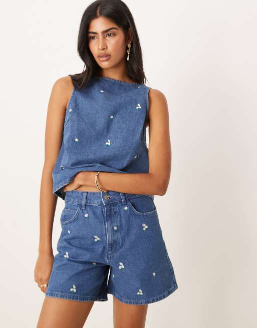 ASOS DESIGN dad shorts with embroidered ditsy floral (Part of a set), 3 of 5