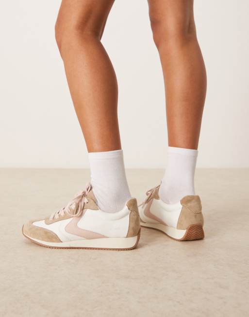 ASOS DESIGN – Daily – Laufschuhe zum Schnüren in Weiß, Grau und Rosa, 4 von 5