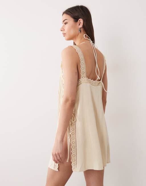 ASOS DESIGN - Daisy - Lysegul strand-sundress med plisseringer og blonder , 4 af 4