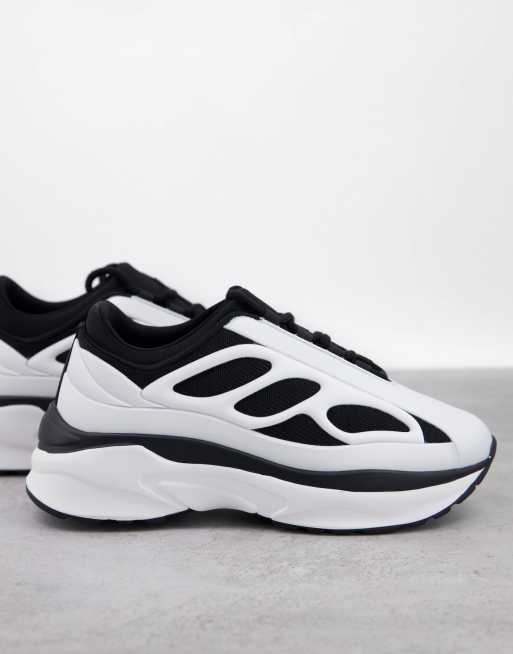 ASOS DESIGN – Dauby – Sock-Sneaker mit dicker Sohle in Weiß/Schwarz