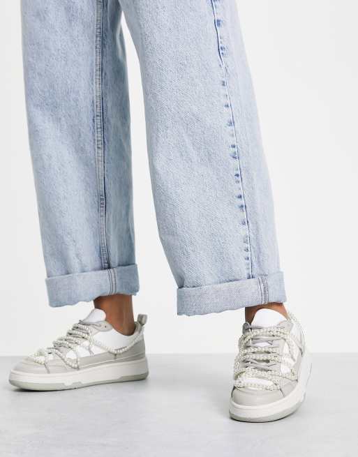 ASOS DESIGN – Daze – Skater-Sneaker mit Mehrfach-Schnürsenkeln und Kunstperlen