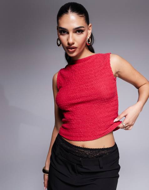 ASOS DESIGN - Débardeur asymétrique à encolure bateau en tissu texturé ondulé - Rouge cerise - view 1